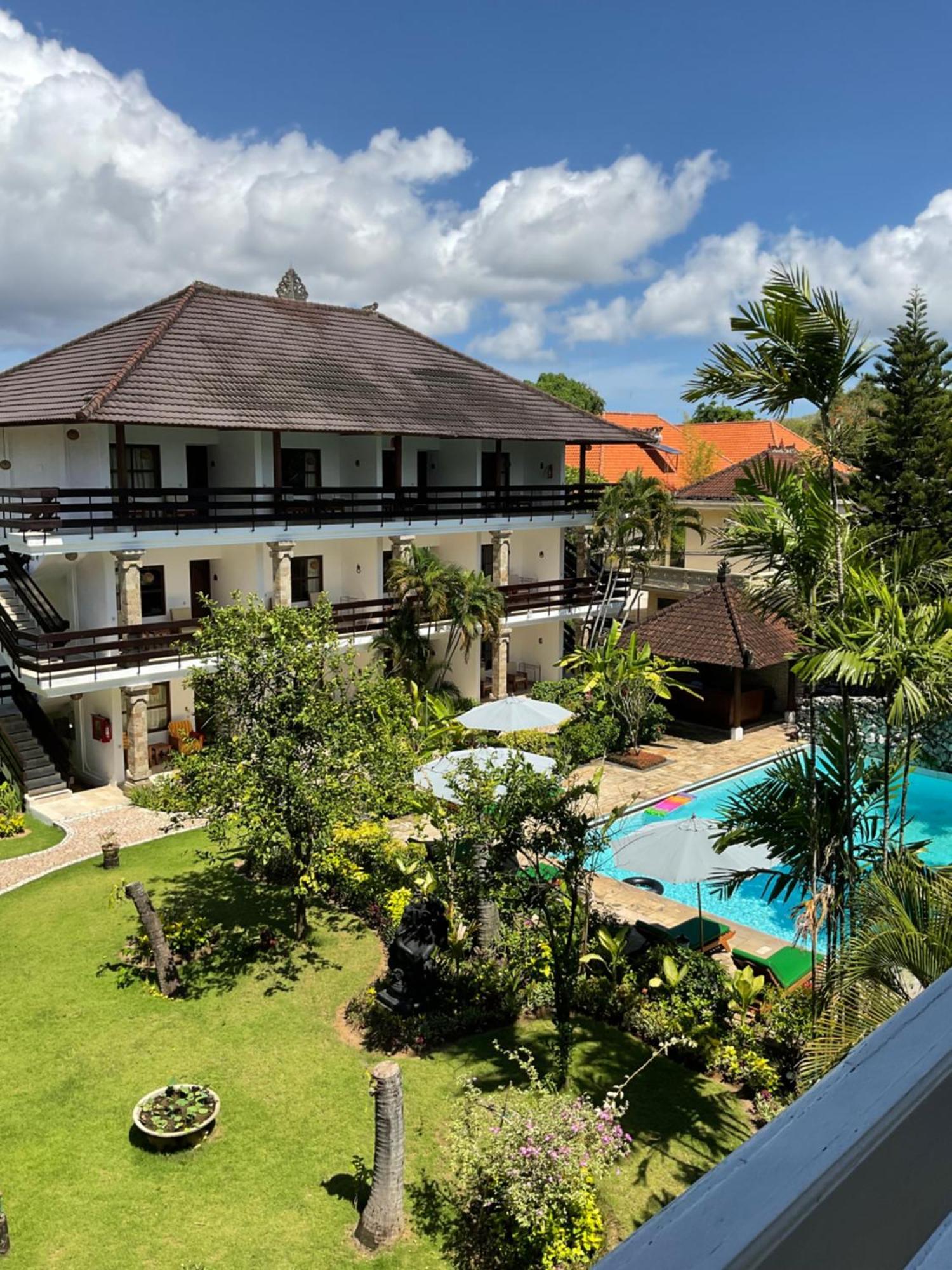 Hotel Grand Kumala Bali Legian Værelse billede